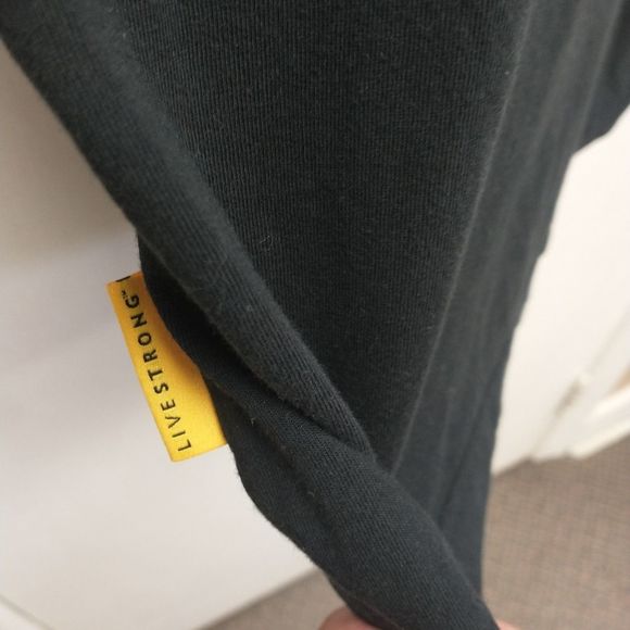 Nike Livestrong Men's size Small - Picture 4 of 5